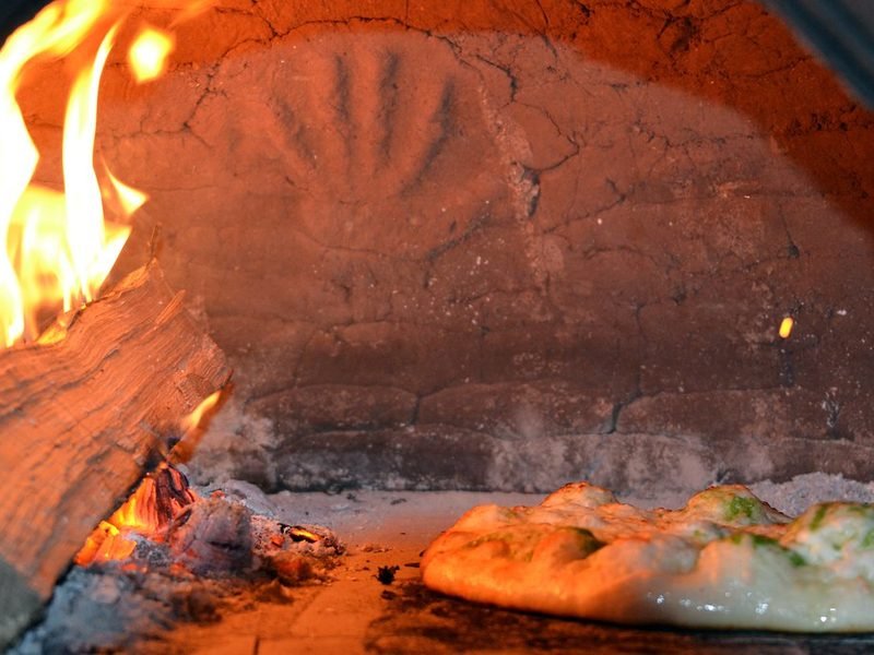 Pizzeria